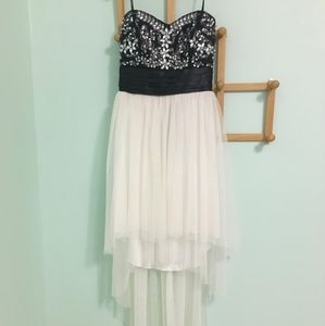 B Darlin, Black and White Dress 3/4